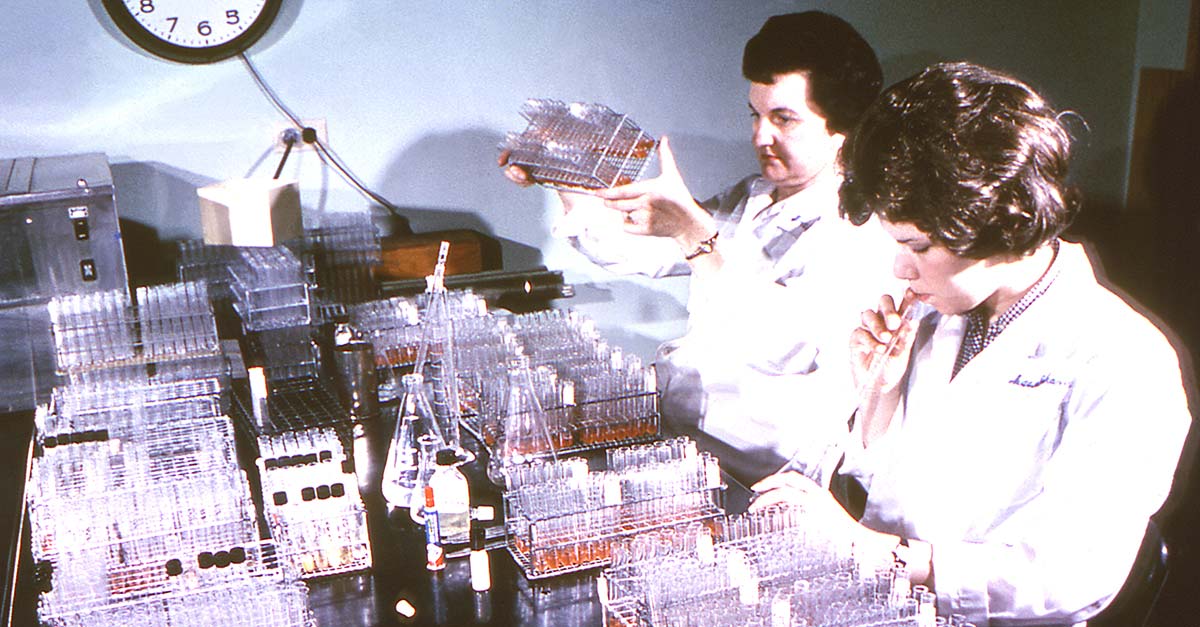 5ec39b7b5726db26b04ab61b_5eb0024d153c28282e6cd6ce_old-pipette-blog